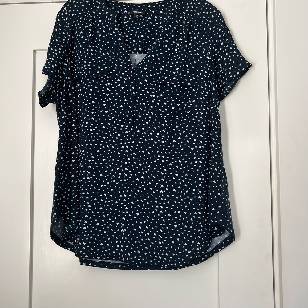 Heart print torrid button down blouse
